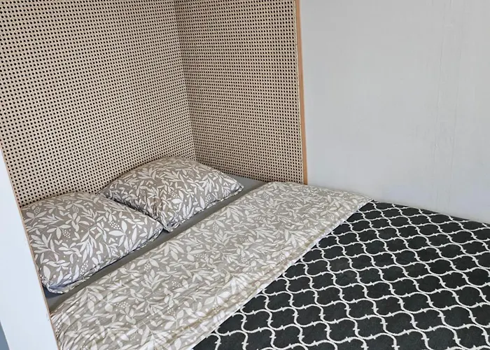 Holiday home Zara Beauvais